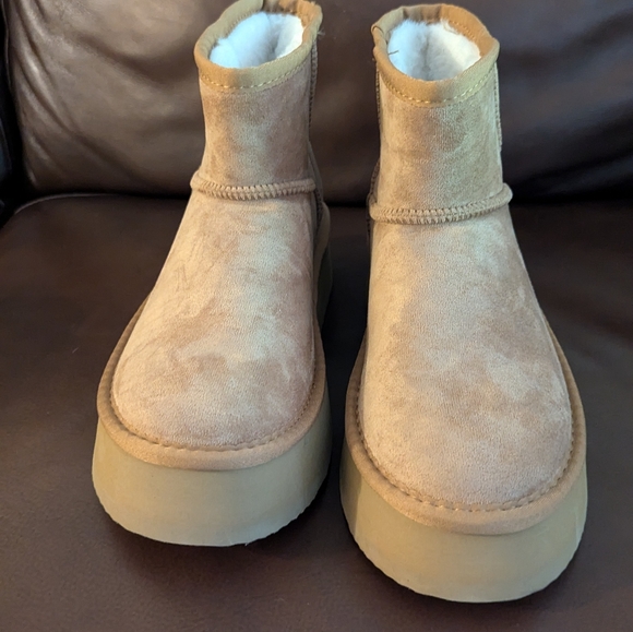 Steve Madden Winter Boots for women size 9 - Picture 2 of 5